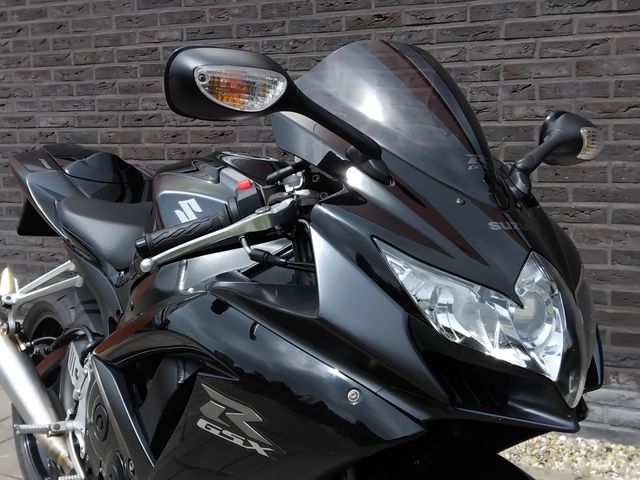 suzuki - gsx-r-750