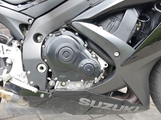 suzuki - gsx-r-750