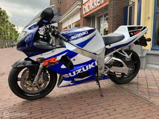 suzuki - gsx-r-750