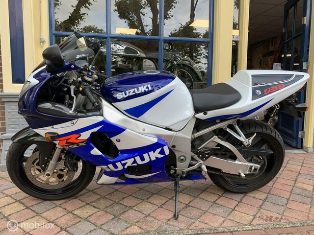 suzuki - gsx-r-750