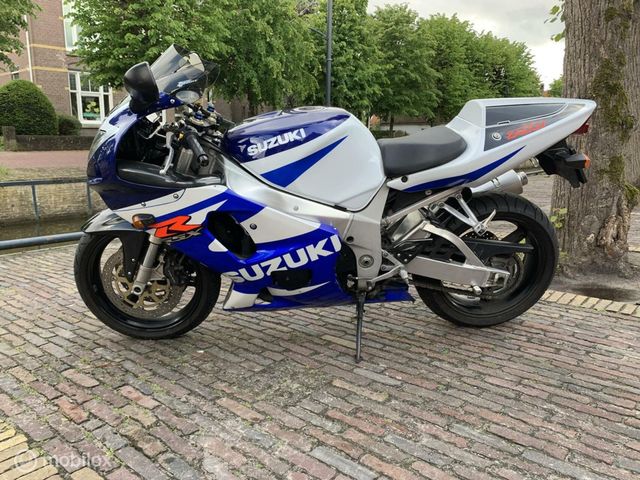 suzuki - gsx-r-750