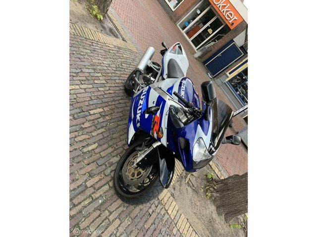 suzuki - gsx-r-750