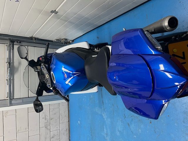 suzuki - gsx-r-750