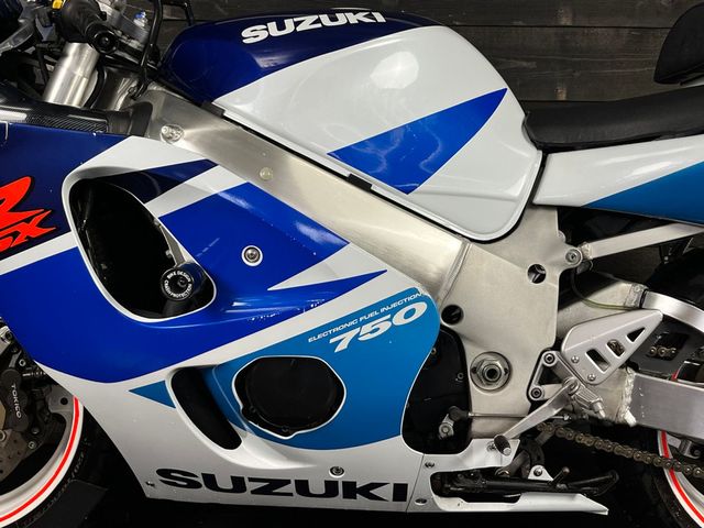 suzuki - gsx-r-750-srad