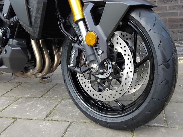 suzuki - gsx-s-1000