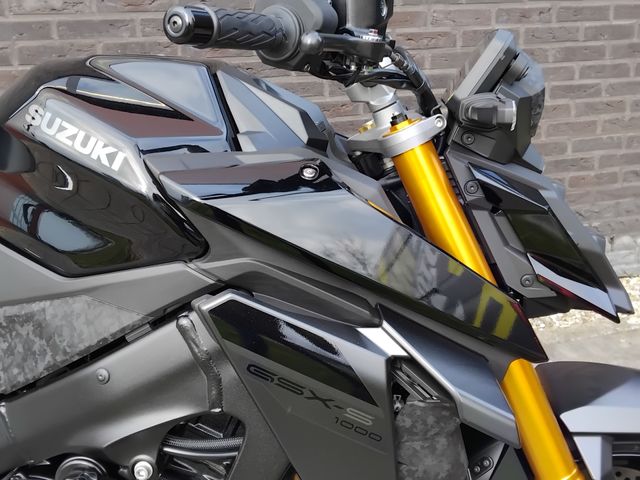 suzuki - gsx-s-1000