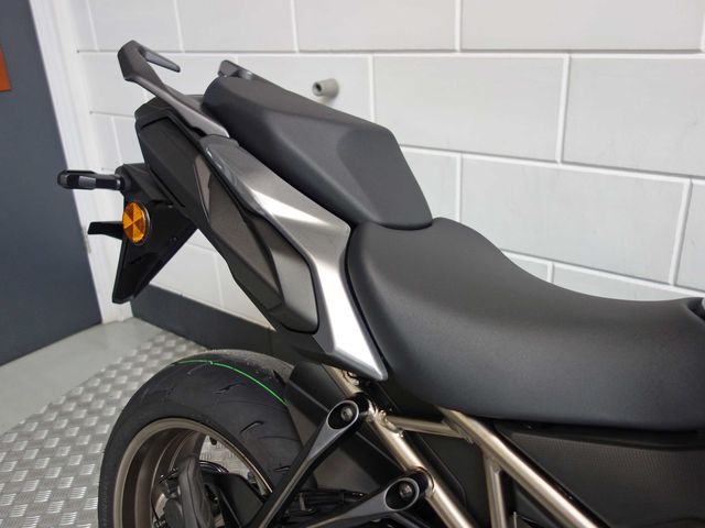 suzuki - gsx-s-1000-gt