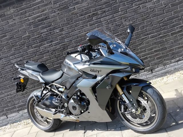 suzuki - gsx-s-1000-gt