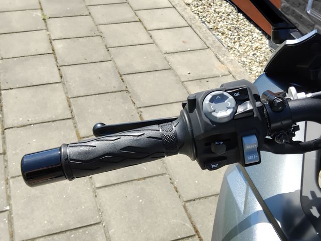 suzuki - gsx-s-1000-gt