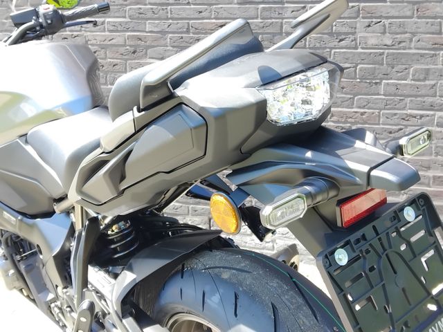 suzuki - gsx-s-1000-gt