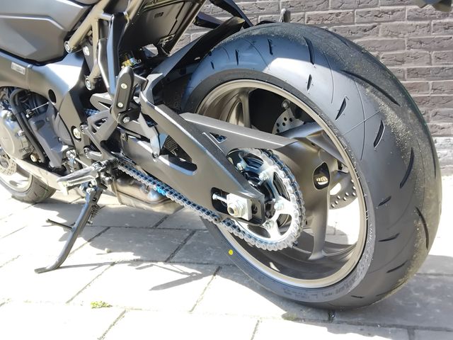 suzuki - gsx-s-1000-gt