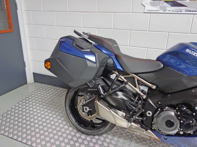 suzuki - gsx-s-1000-gt