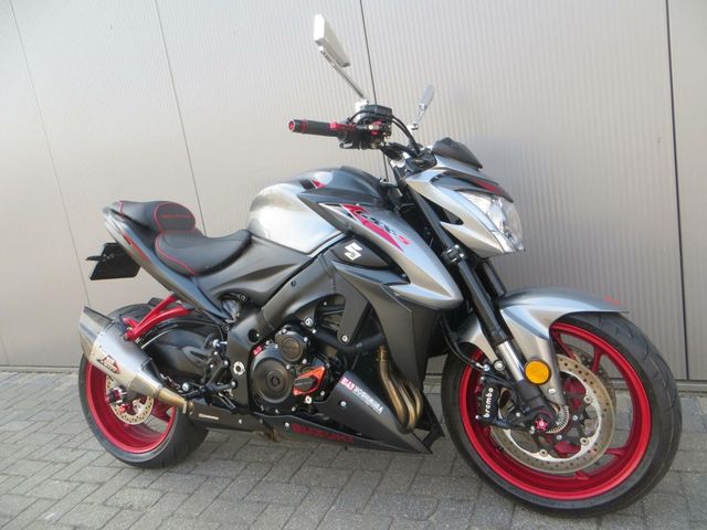 suzuki - gsx-s-1000-street-x-treme