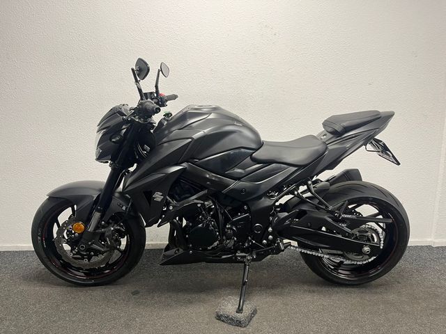 suzuki - gsx-s-750-abs