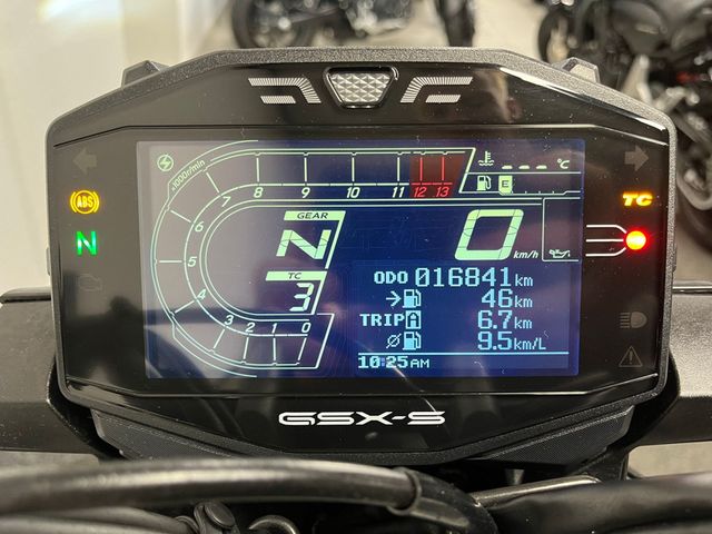 suzuki - gsx-s-950