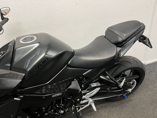 suzuki - gsx-s-950