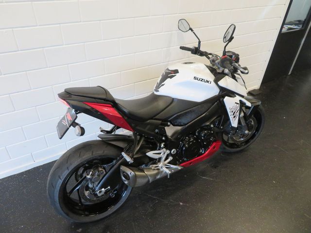 suzuki - gsx-s-950