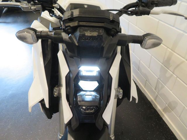 suzuki - gsx-s-950