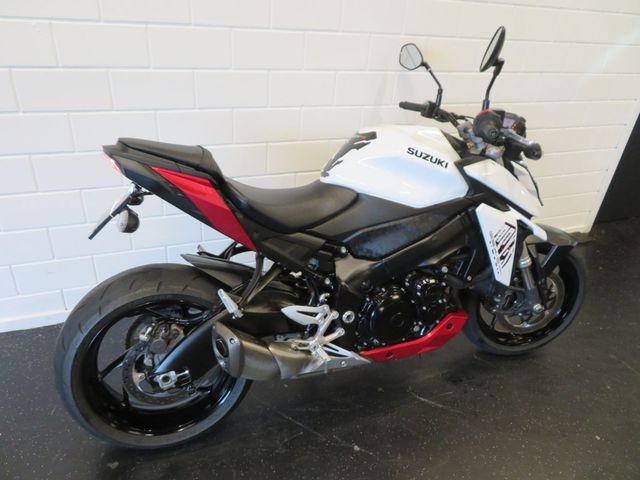 suzuki - gsx-s-950