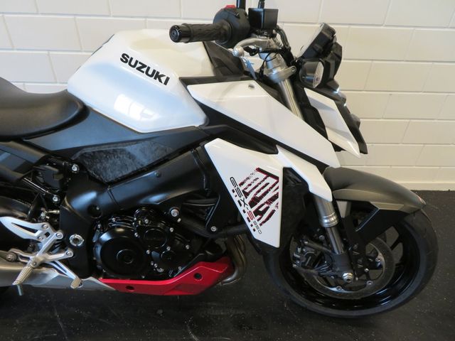 suzuki - gsx-s-950