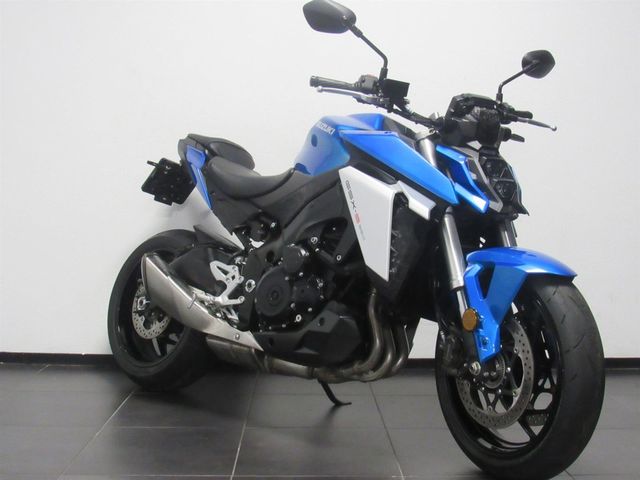suzuki - gsx-s-950