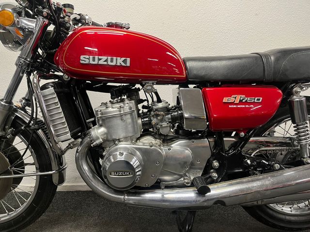 suzuki - gt-750