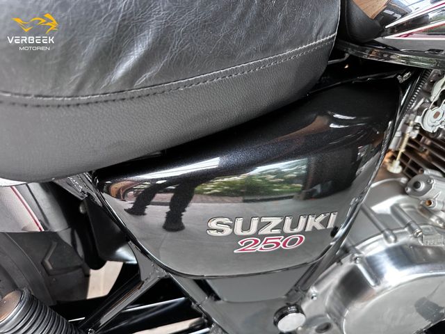 suzuki - gz-250-marauder