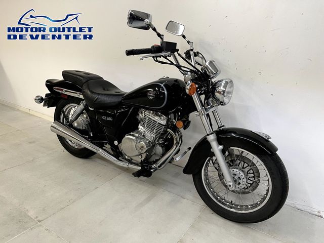 suzuki - gz-250-marauder