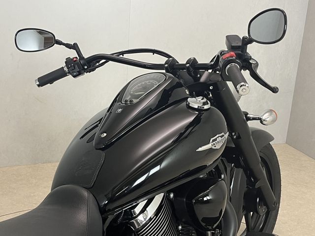 suzuki - intruder-c-1500-t