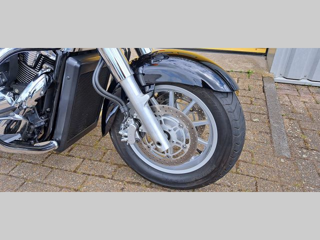 suzuki - intruder-c-1800-r-lc