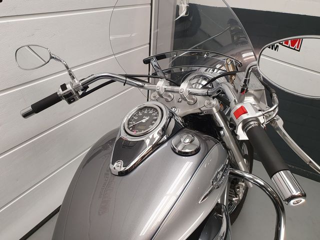 suzuki - intruder-c-800