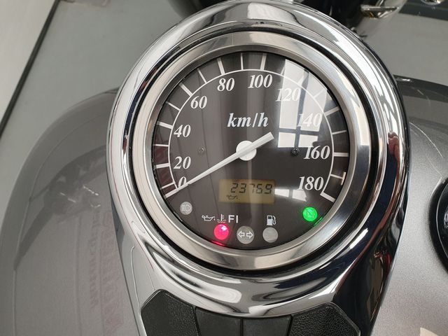 suzuki - intruder-c-800