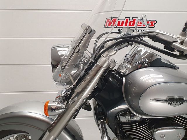 suzuki - intruder-c-800