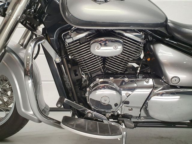 suzuki - intruder-c-800