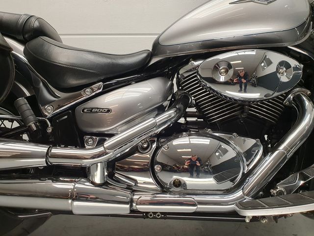suzuki - intruder-c-800