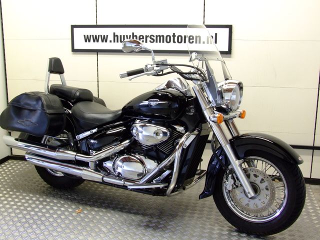 suzuki - intruder-c-800-classic