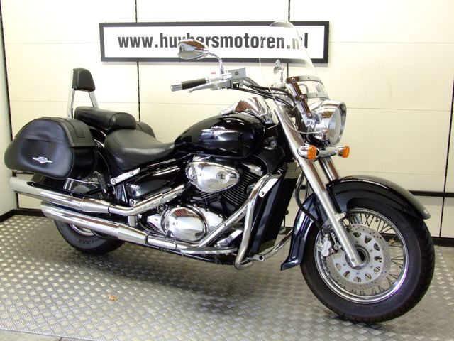 suzuki - intruder-c-800-classic