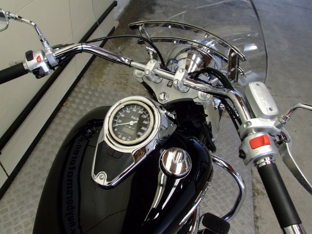 suzuki - intruder-c-800-classic