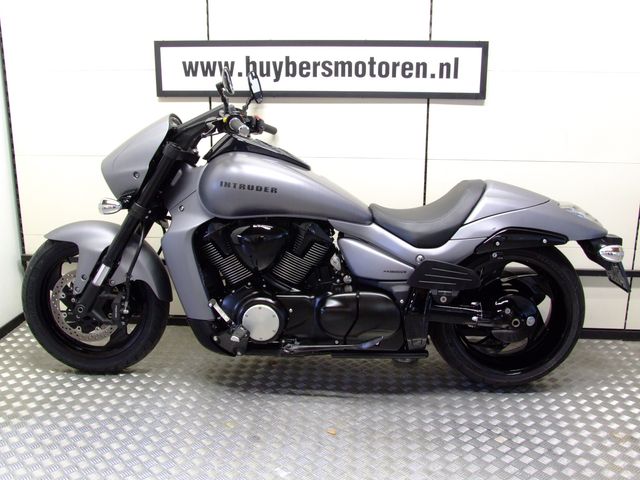 suzuki - intruder-m-1800-r