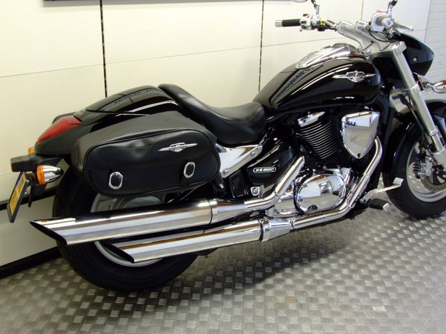 suzuki - intruder-m-800