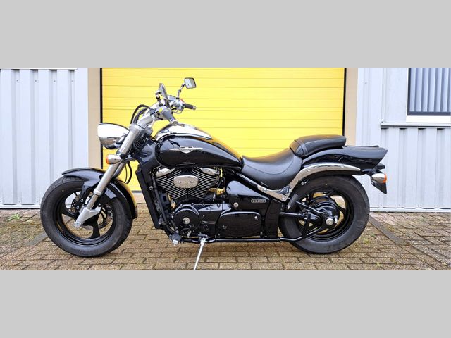 suzuki - intruder-m-800