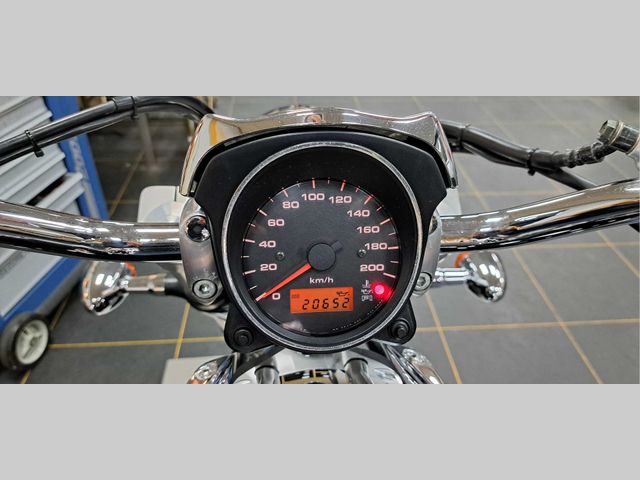 suzuki - intruder-m-800