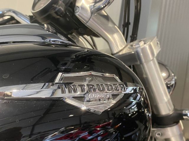 suzuki - intruder-m-800