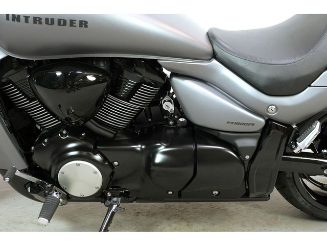 suzuki - m-1800-r-intruder