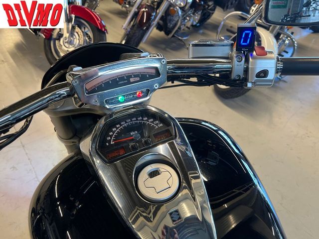 suzuki - m-1800-r-intruder