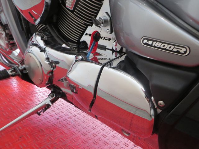 suzuki - m-1800-r-intruder