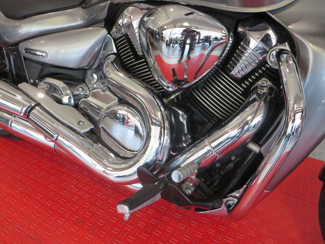 suzuki - m-1800-r-intruder