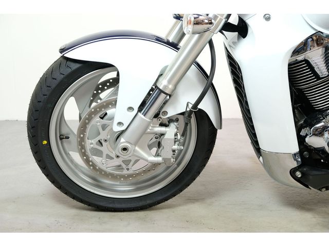 suzuki - m-1800-r-intruder