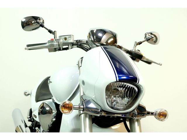 suzuki - m-1800-r-intruder