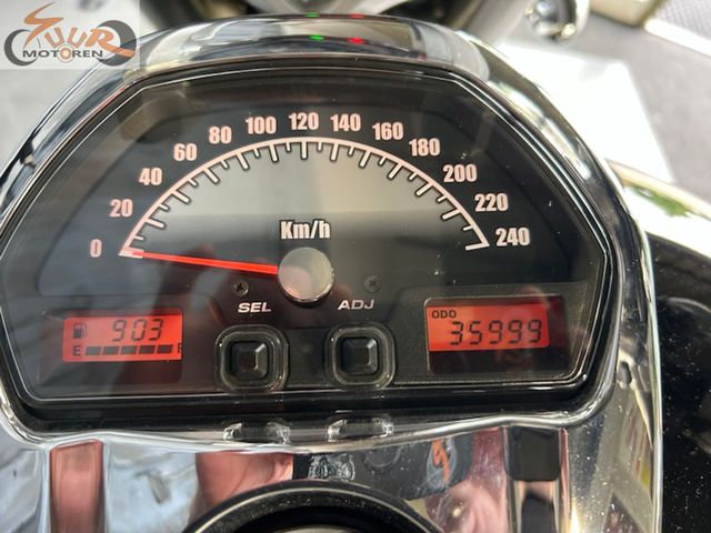 suzuki - m-1800-r-intruder